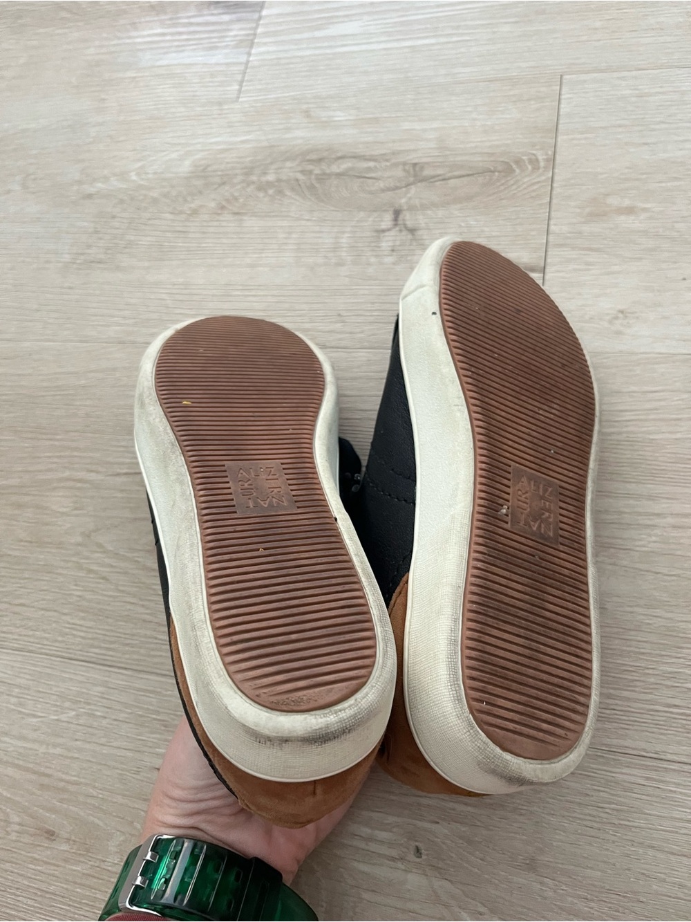 Naturalizer Morrison Sneakers - Picture 7 of 9